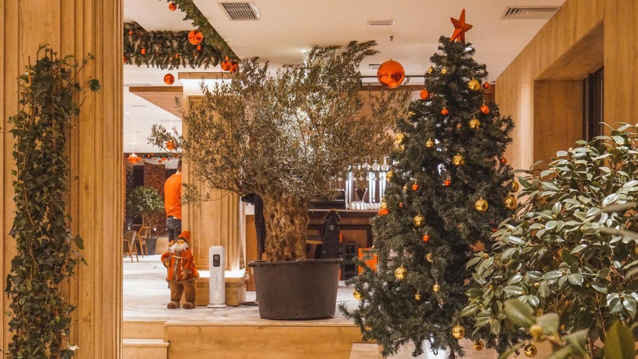 拉迪卡酒店 马夫罗沃 外观 照片